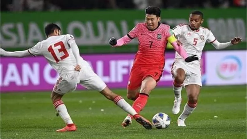 الإمارات تهزم كوريا الجنوبية وتتأهل للملحق الآسيوي بتصفيات كأس العالم
