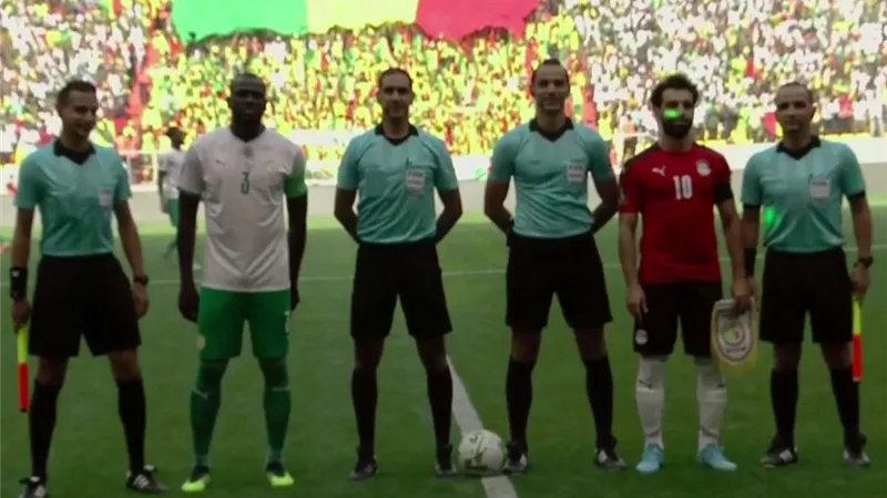 منتخب مصر يُنهى الشوط الأول متأخرًا بهدف امام السنغال