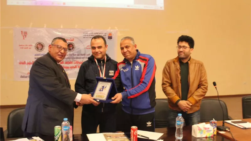 دورة إرشادية لجوالة التعليم العالي حول كوب ٢٧ بمعهد السكة الحديد بوردان