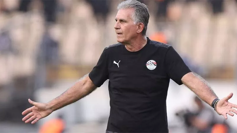 كيروش يرحل عن تدريب الفراعنة بعد ضياع حلم المونديال.. ويودع اللاعبين برسالة مؤثرة