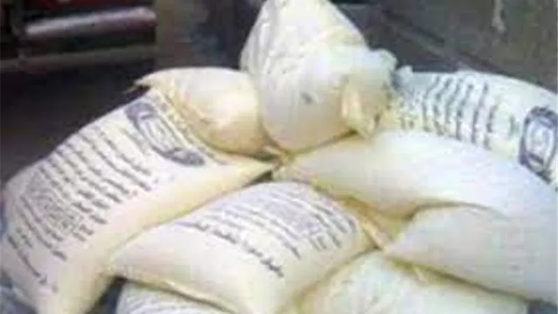 صاحب المخزن حجب الدقيق وسقط فى يد الامن