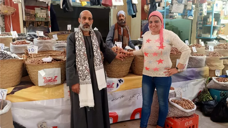 أسعار خاصة للبلح وياميش رمضان في أسواق الإسماعيلية ..لايف