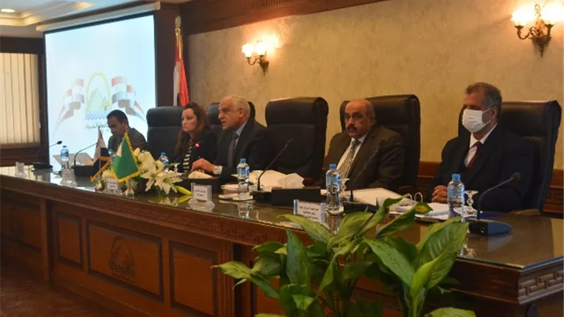 محافظ الجيزة : التوسع فى اقامة منافذ السلع الغذائية لتوفير كافة احتياجات المواطنين