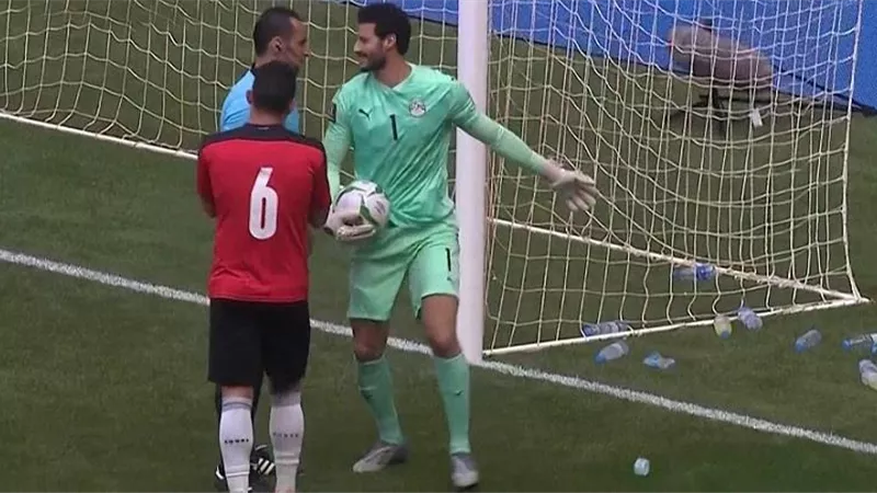 خبير لوائح يكشف: لابد من وجود تلك الأسباب لإعادة مباراة السنغال !