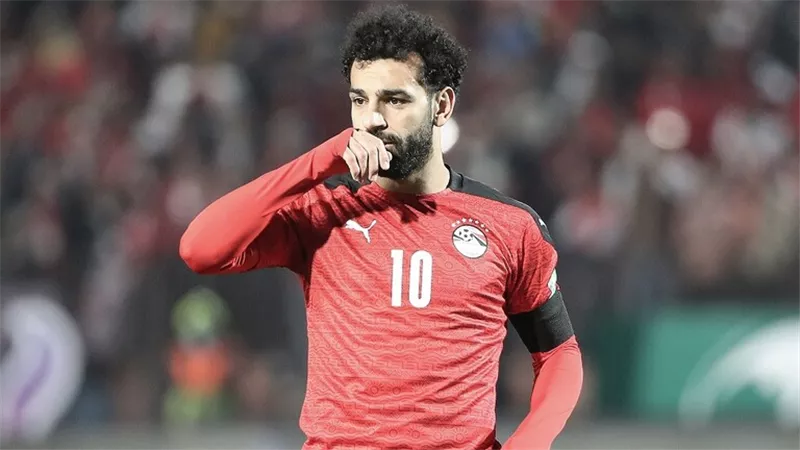 نجم ليفربول السابق يوجه رسالة مؤثرة لـ محمد صلاح