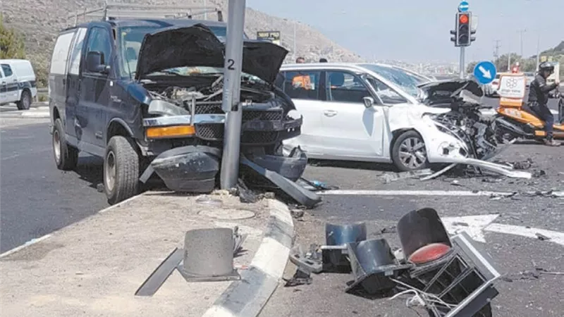 قطع غيار السيارات
