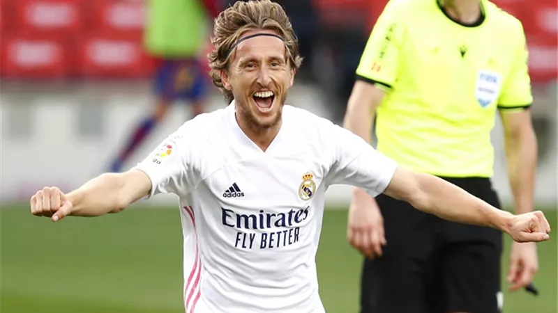 لوكا مودريتش وكاسيميرو خارج حسابات ريال مدريد امام خيتافى