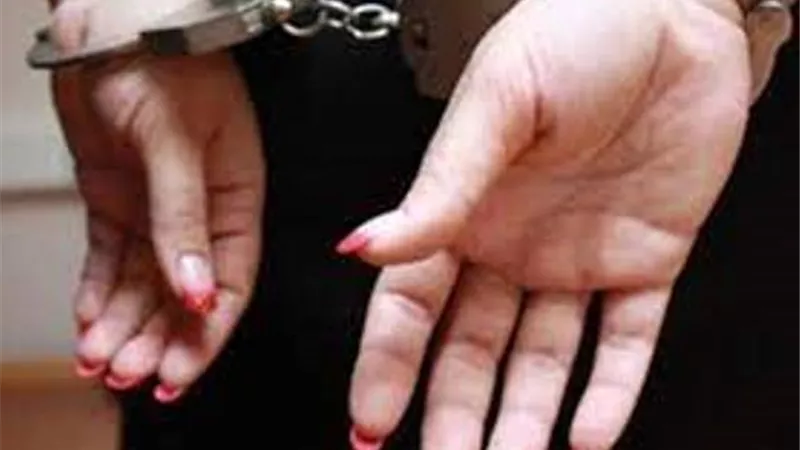 ضبط سيدة مطلوبة في 50 حكم حبس بالإسماعيلية