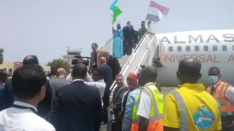 الصحة تطلق قافلة عيون لـ