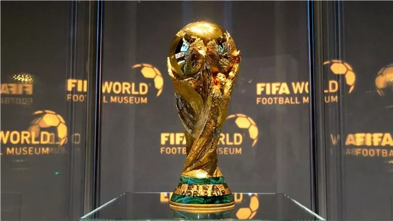 نجوم العالم يتوافدون لحضور حفل قرعة كأس العالم