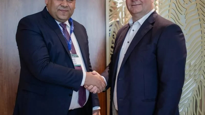 المصرية للاتصالات تعلن بدء تشغيل أول مركز تبادل لحركة الإنترنت EG-IX في مصر بالتعاون مع AMS-IX
