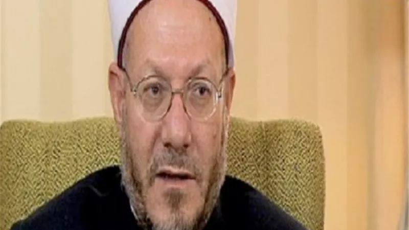 المفتي يوجه رسالة تحذيرية للأبن العاق: «عليك الذهاب تحت أقدام أبوك وأمك».. فيديو
