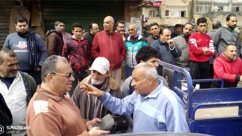 تشجيع العمل الميدانى وسط المواطنين والتصدى لجميع انواع المخالفات بالمنتزة