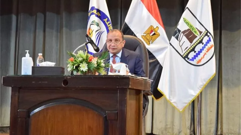 ورشة عمل للأطباء بمعهد أبحاث وتطبيقات الليزر ببنى سويف