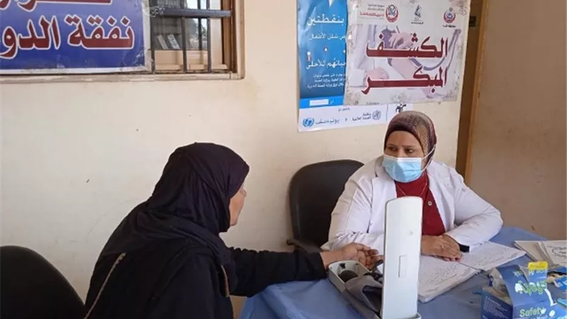 صحة قنا: 15 قافلة طبية مجانية أستفاد منها 12863 مواطن ضمن حياة كريمة