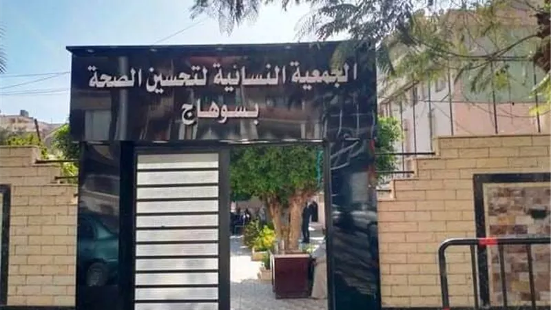 صحة سوهاج تكثف حملات الرعاية الصحية بدور الأيتام