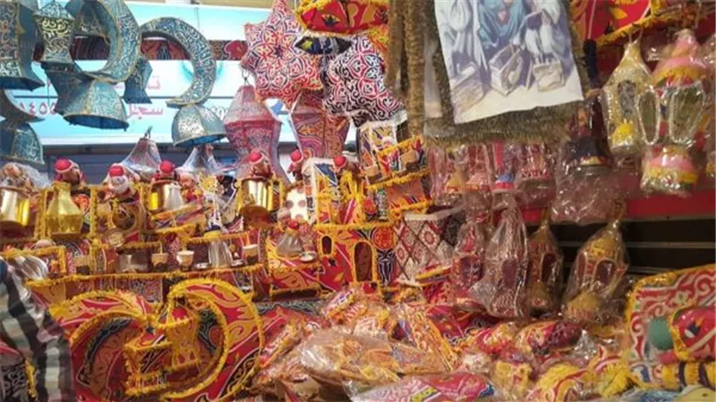 خبير آثار يكشف عن جذور مصرية قديمة لفانوس رمضان