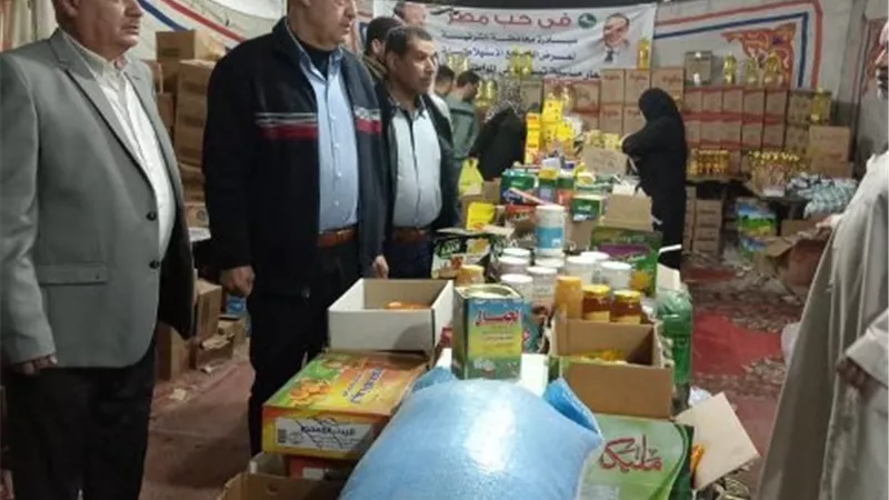 محافظ الشرقية يطمئن على توافر السلع بمعارض أهلاً رمضان بأسعار مخفضة