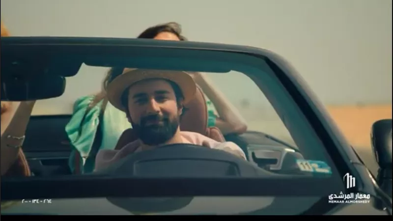 أحمد حاتم مغني لأول مرة في 