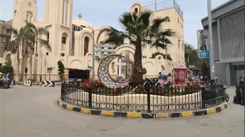 كنيسة الأمير تادرس بالمنيا تتزين لاستقبال شهر رمضان الكريم