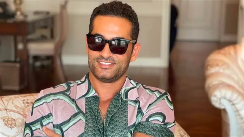 عمرو سعد ينقذ حفل زفاف حسن ابو الروس