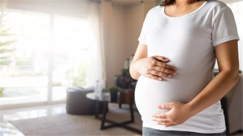 الصحة توجه عدة نصائح للمرأة الحامل خلال الصيام.. تعرف عليها