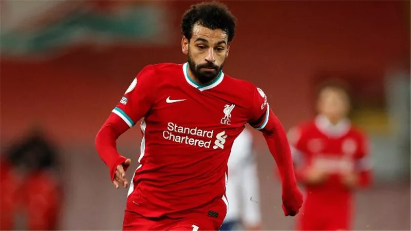 أسطورة الريدز: ليفربول أفضل مكان لمسيرة محمد صلاح وسط اهتمام برشلونة