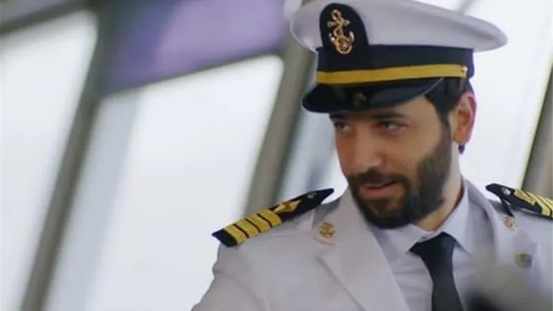 شاهد ..كريم قاسم يتألق من كواليس 