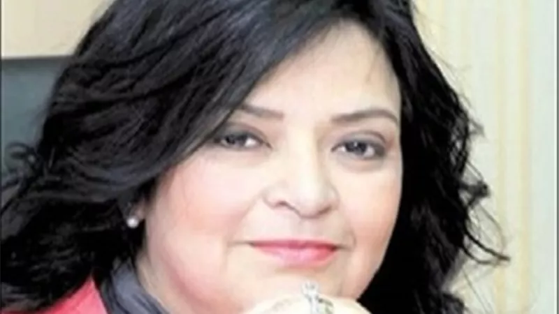 أماني ضرغام: اتعرفت علي ياسر رزق بخناقة.. و
