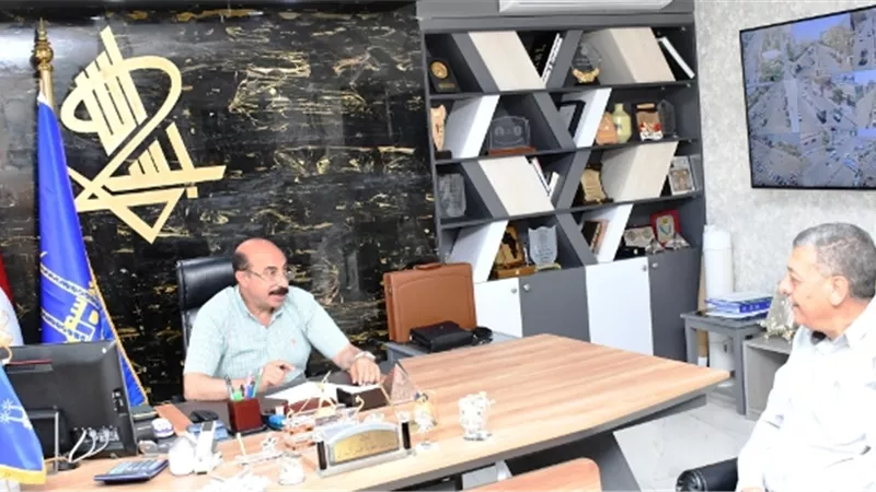 محافظ أسوان يعتمد الخطة الزمنية لإنطلاق إمتحانات آخر العام
