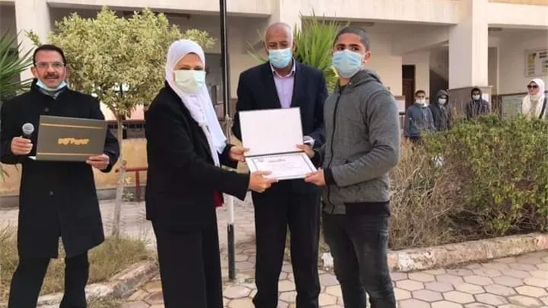 رئيس مياه بنى سويف تترأس اجتماع مجلس ادارة المدرسة الثانوية الفنية