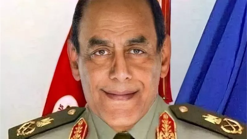 أشرف زكى : أحمد بدير 