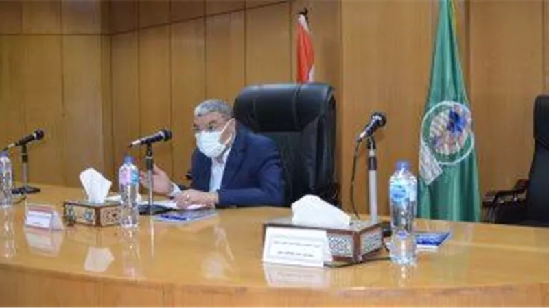 محافظ المنيا يكلف نائبه بمتابعة العمل بقطاع الغاز الطبيعي ضمن مشروعات المبادرة الرئاسية