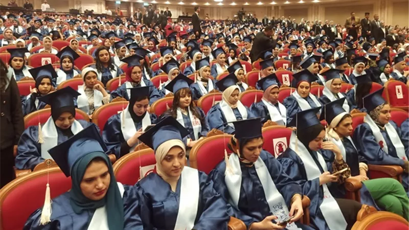 الجامعة المصرية الروسية تحتفل بخريجى 3 دفعات من كليتى 