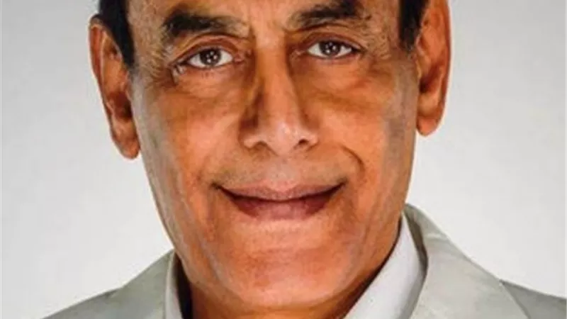 أحمد بدير مستاء من خبر وفاته !!