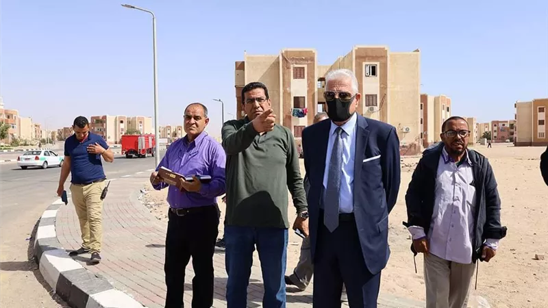 فودة يتفقد ميدان مسجد الروضة واستراحة دار العاملين بطور سيناء