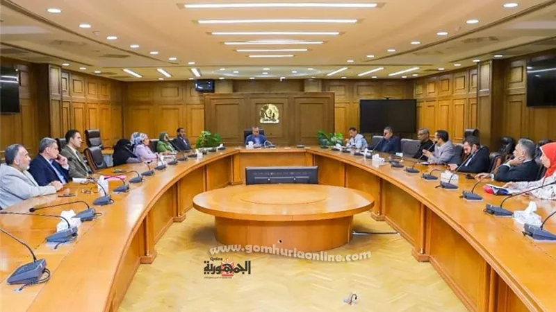 رئيس جامعة السويس: الهدف بناء الكوادر الشبابية للإسهام المُبتكر في استكمال مسيرة التنمية المستدامة