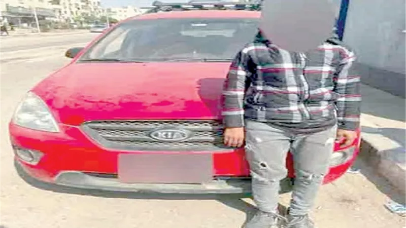 نسي المفتاح في العربية.. سرقوها الحرامية!