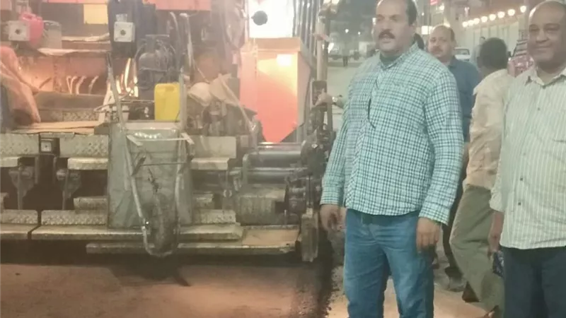 محافظ أسيوط: البدء في رصف شارع الجلاء بمركز أبوتيج