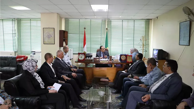 نائب محافظ المنيا : نقدم كل الدعم للمستثمرين الجادين بمنطقة المنيا الصناعية