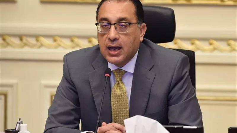 الحكومة توافق على مشروع قرار بشأن تنظيم الإعلانات على الطرق العامة