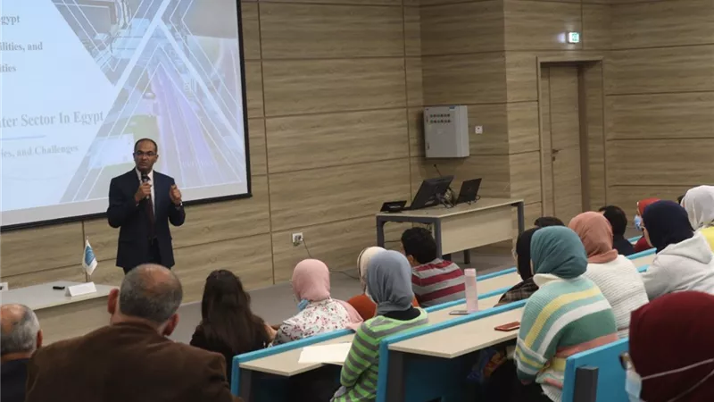 نائب وزير الإسكان يشارك بفعاليات الندوة العلمية بمدينة زويل للعلوم والتكنولوجيا والابتكار