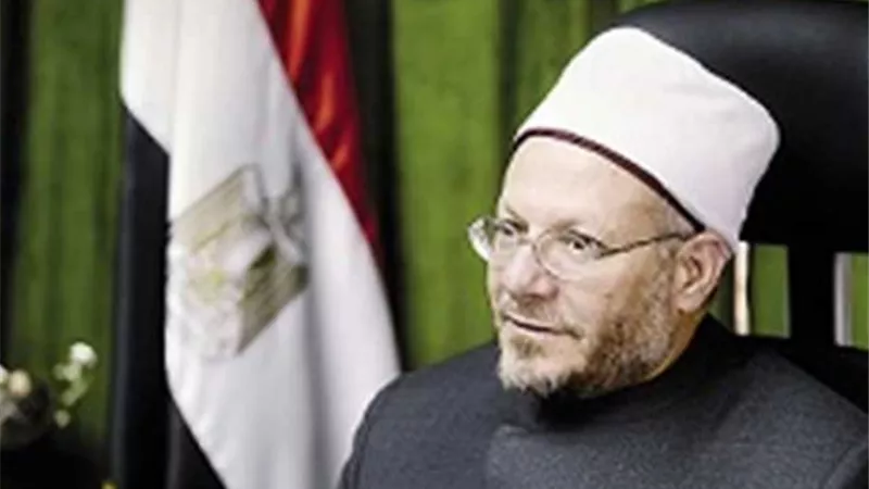 المفتي : إذا لم تستطع الحامل القضاء والفدية طوال حياتها فلا شيء عليها