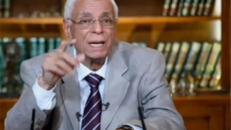 حسام موافي يكشف أعراض حمى البحر الأبيض: ألم في الصدر والمفاصل.. فيديو