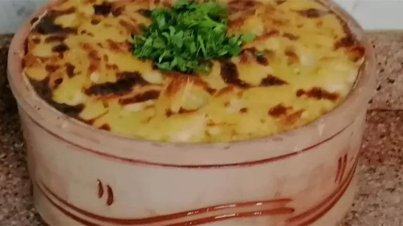 كفتة الحاتى ومكرونة بشاميل والحلو جلاش على سفرة رمضان