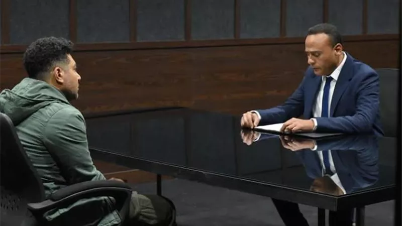 محمود عبدالمغنى يداعب محمد عز من كواليس 
