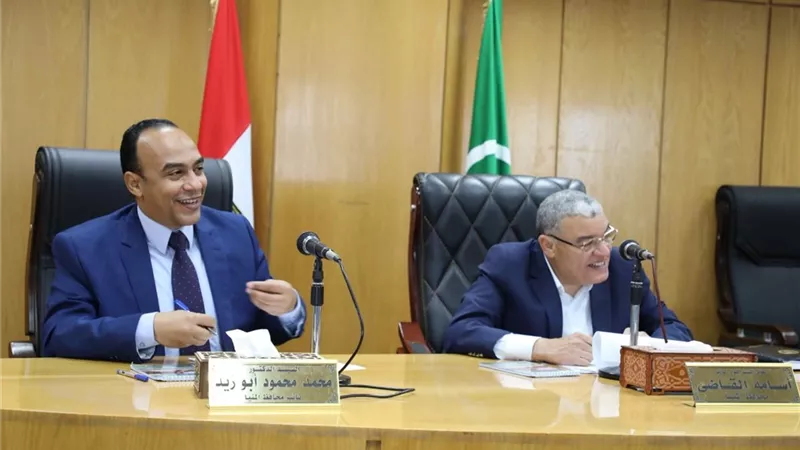محافظ المنيا : اجهزة المحافظة تسابق الزمن لانهاء مشروعات حياة كريمة