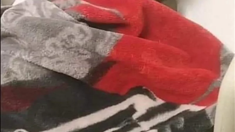 ريماس مريضه سرطان محتاجه السفر للخارج
