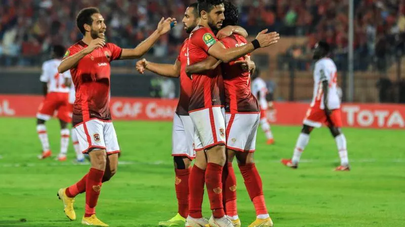 تفاصيل عرض الزمالك للتعاقد مع نجم الأهلى السابق