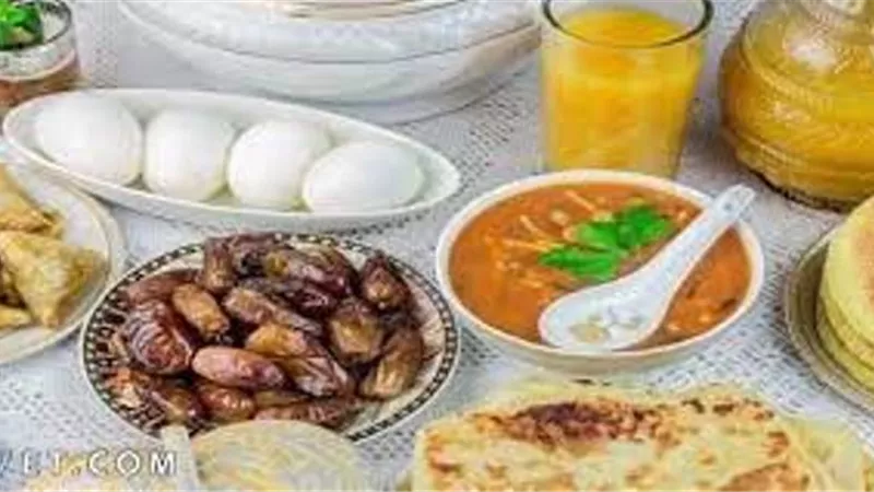 نصائح مهمة لإفطار صحى .. استشارى جهاز هضمى يكشف